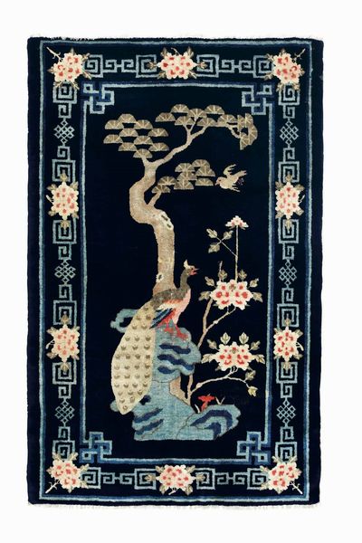 Tappeto Pao Tao, Cina inizio XX secolo  - Asta Tappeti Antichi - Associazione Nazionale - Case d'Asta italiane