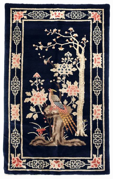 Tappeto Pao Tao, Cina inizio XX secolo  - Asta Tappeti Antichi - Associazione Nazionale - Case d'Asta italiane
