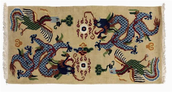 Tappeto Tibet, inizio XX secolo  - Asta Tappeti Antichi - Associazione Nazionale - Case d'Asta italiane