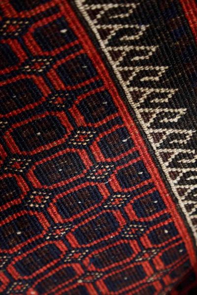 Tappeto Baluci, Persia inizio XX secolo  - Asta Tappeti Antichi - Associazione Nazionale - Case d'Asta italiane