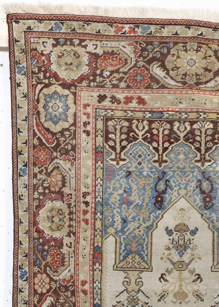 Tappeto Koula, ovest Anatolia fine XVIII inizio XIX secolo  - Asta Tappeti Antichi - Associazione Nazionale - Case d'Asta italiane