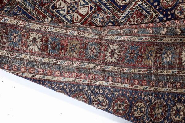 Tappeto Shirvan, Caucaso fine XIX inizio XX secolo  - Asta Tappeti Antichi - Associazione Nazionale - Case d'Asta italiane