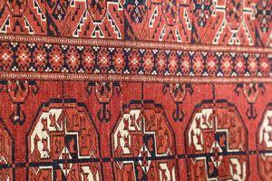 Tappeto Turkmeno inizio XX secolo  - Asta Tappeti Antichi - Associazione Nazionale - Case d'Asta italiane