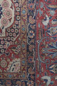 Elegante tappeto Kashan Dabir, Persia fine XIX inizio XX secolo  - Asta Tappeti Antichi - Associazione Nazionale - Case d'Asta italiane