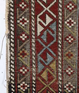 Tappeto Shirvan Daghestan, Caucaso fine XIX secolo  - Asta Tappeti Antichi - Associazione Nazionale - Case d'Asta italiane