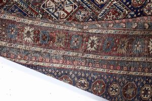 Tappeto Shirvan, Caucaso fine XIX inizio XX secolo  - Asta Tappeti Antichi - Associazione Nazionale - Case d'Asta italiane