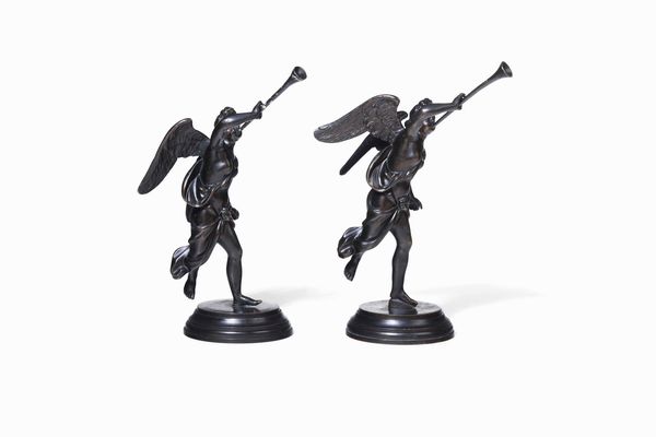 Allegorie della fama. Bronzo fuso e patinato. Arte d�oltralpe del XVIII-XIX secolo  - Asta Scultura e Oggetti d'Arte - Associazione Nazionale - Case d'Asta italiane