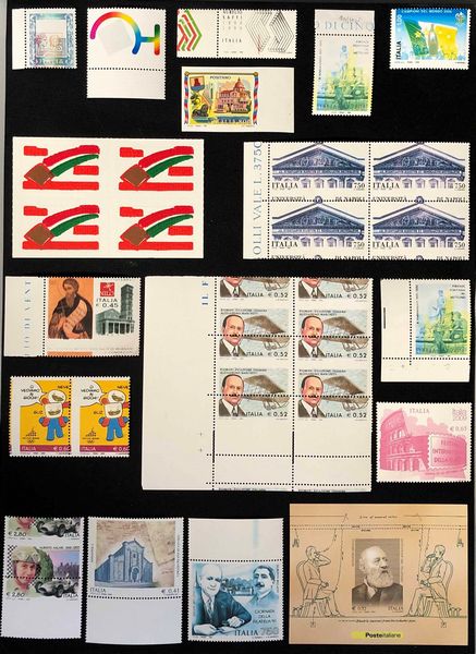 1975/2007, Repubblica Italiana, variet�, quattro album contenenti solo francobolli con variet� importanti o di minor valore.  - Asta Filatelia e Storia Postale - Associazione Nazionale - Case d'Asta italiane