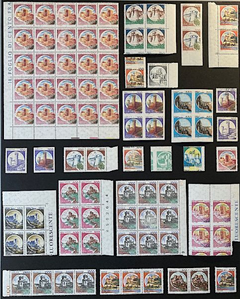 1978/1990, Repubblica, decine di variet� diverse, anche in blocchi, della serie �Castelli d�Italia�.  - Asta Filatelia e Storia Postale - Associazione Nazionale - Case d'Asta italiane