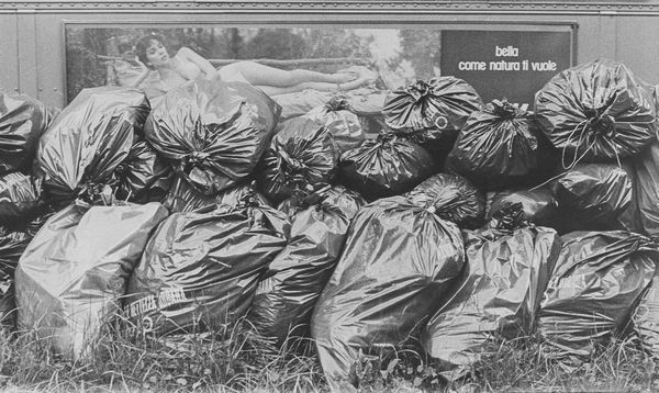 Roby Schirer : Senza titolo (bella come natura ti vuole)  - Asta Fotografia  - Associazione Nazionale - Case d'Asta italiane