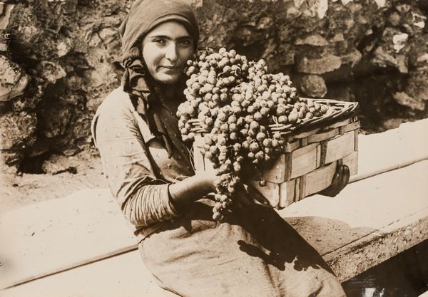 Anonimo : Senza titolo (Uva)  - Asta Fotografia  - Associazione Nazionale - Case d'Asta italiane