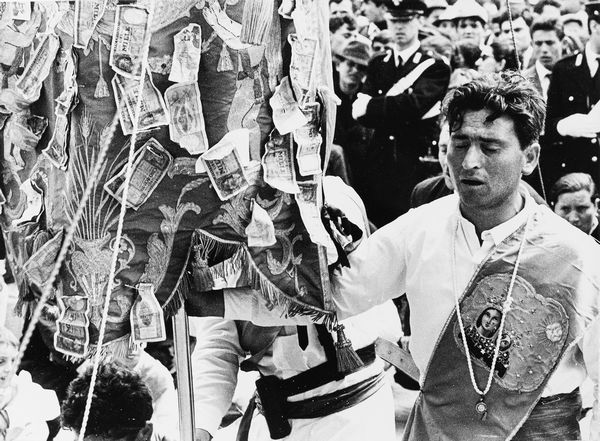 Vittorio Buonanno : I fujenti  - Asta Fotografia  - Associazione Nazionale - Case d'Asta italiane