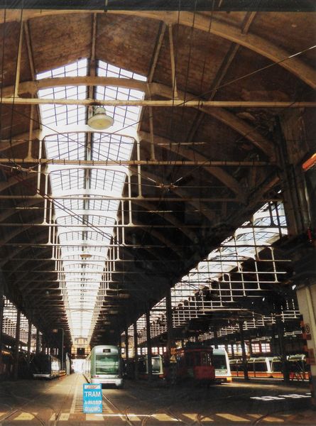 Margherita Lazzati : Rimessa ATM via Custodi  - Asta Fotografia  - Associazione Nazionale - Case d'Asta italiane