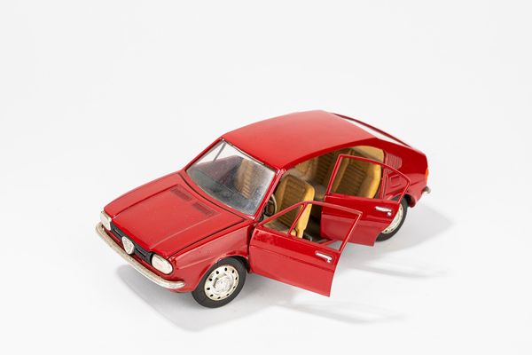 Togi : Raro modello di Alfa Romeo Alfasud  - Asta Giocattoli - Associazione Nazionale - Case d'Asta italiane
