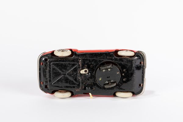 Auto coup� bicolore  - Asta Giocattoli - Associazione Nazionale - Case d'Asta italiane