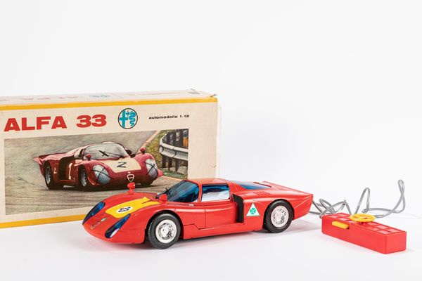 Mebetoys : Auto modello Alfa 33  - Asta Giocattoli - Associazione Nazionale - Case d'Asta italiane