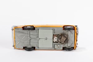 Pocher : Auto modello Fiat 125 Radio Taxi  - Asta Giocattoli - Associazione Nazionale - Case d'Asta italiane