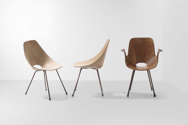Vittorio  Nobili : Due sedie e una poltroncina mod. Medea  - Asta Design Lab - Associazione Nazionale - Case d'Asta italiane