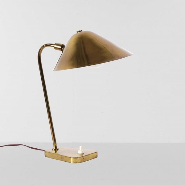 Lampada da tavolo  - Asta Design Lab - Associazione Nazionale - Case d'Asta italiane