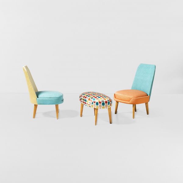 Coppia di poltroncine e pouf  - Asta Design Lab - Associazione Nazionale - Case d'Asta italiane