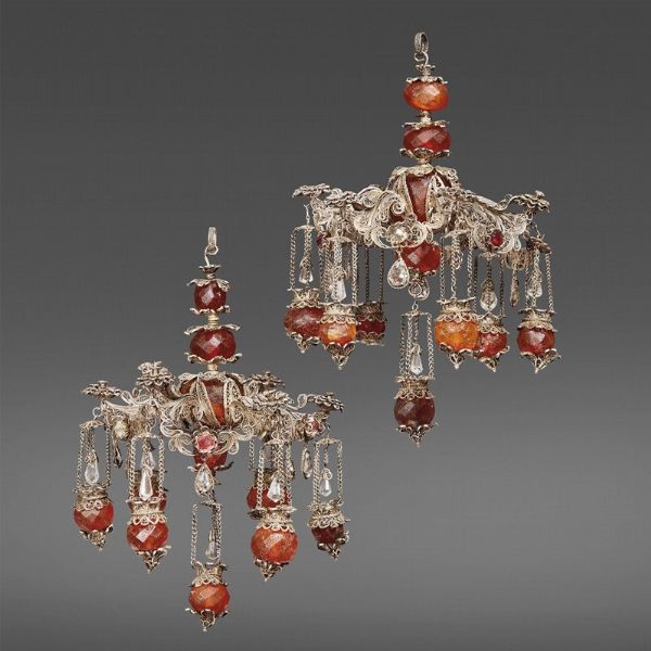 COPPIA DI LAMPADARIETTI, PALERMO, SECOLO XVII-XVIII  - Asta Mobili, oggetti d'arte e sculture da collezioni private  - Associazione Nazionale - Case d'Asta italiane