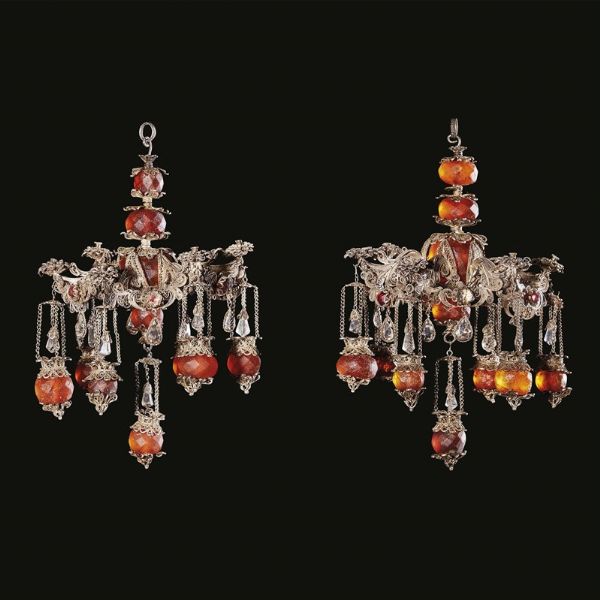 COPPIA DI LAMPADARIETTI, PALERMO, SECOLO XVII-XVIII  - Asta Mobili, oggetti d'arte e sculture da collezioni private  - Associazione Nazionale - Case d'Asta italiane