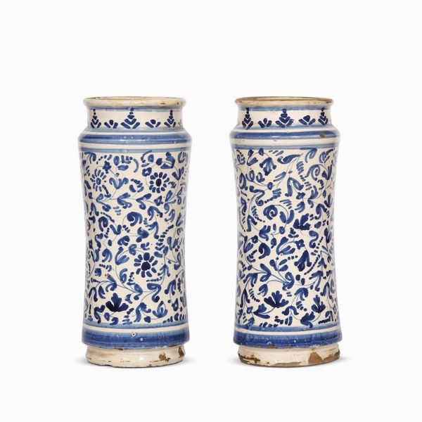 COPPIA DI ALBARELLI, CATALOGNA, 1750 CIRCA  - Asta Mobili, oggetti d'arte e sculture da collezioni private  - Associazione Nazionale - Case d'Asta italiane