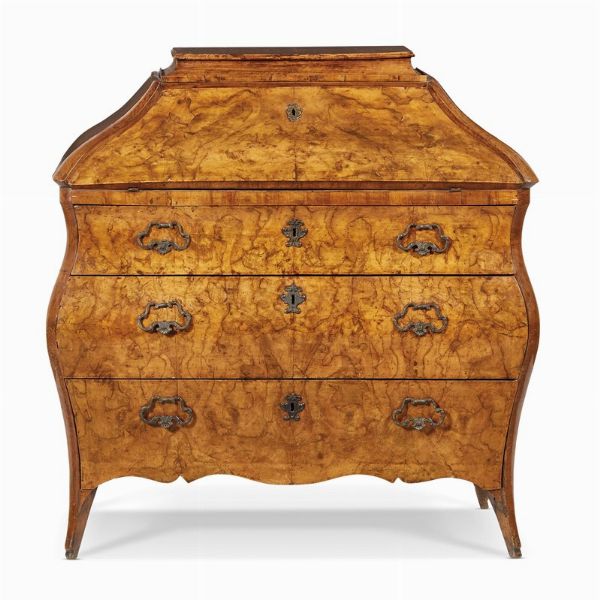 CASSETTONE A RIBALTA, ITALIA SETTENTRIONALE, SECOLO XVIII  - Asta Mobili, oggetti d'arte e sculture da collezioni private  - Associazione Nazionale - Case d'Asta italiane