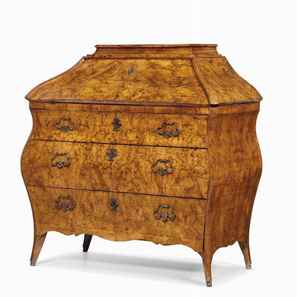 CASSETTONE A RIBALTA, ITALIA SETTENTRIONALE, SECOLO XVIII  - Asta Mobili, oggetti d'arte e sculture da collezioni private  - Associazione Nazionale - Case d'Asta italiane