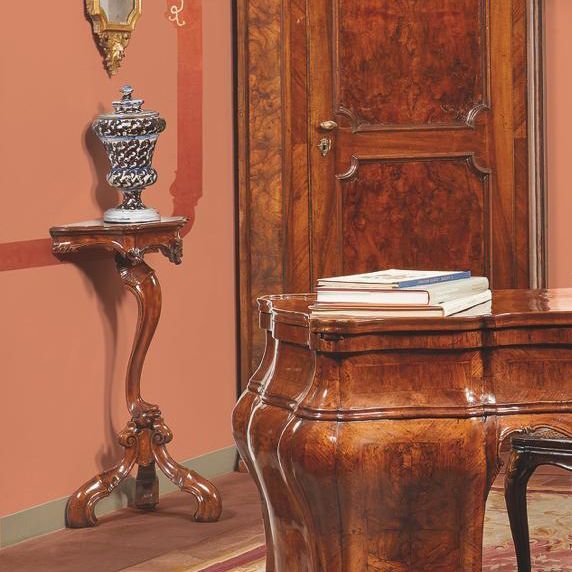 DUE GUERIDON IN STILE VENEZIANO DEL SECOLO XVIII  - Asta Mobili, oggetti d'arte e sculture da collezioni private  - Associazione Nazionale - Case d'Asta italiane