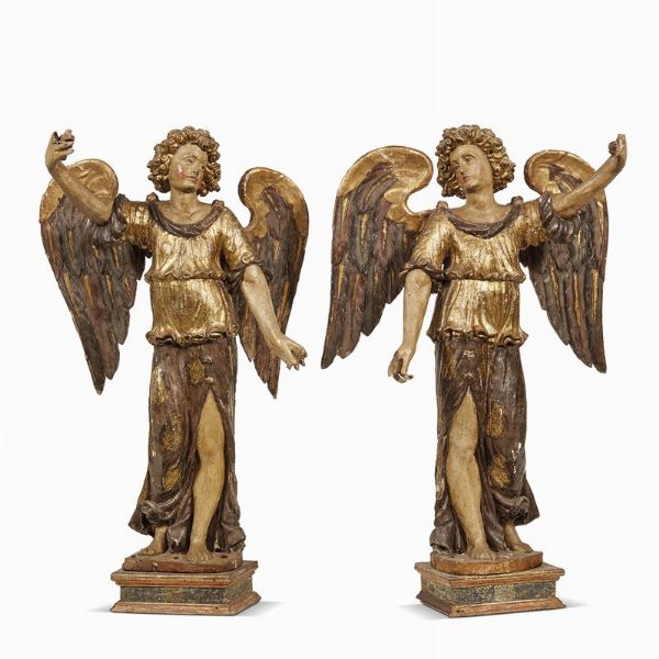 COPPIA DI ANGELI, ITALIA CENTRALE, INIZI SECOLO XVII  - Asta Mobili, oggetti d'arte e sculture da collezioni private  - Associazione Nazionale - Case d'Asta italiane