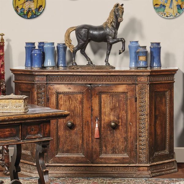 CREDENZA, TOSCANA, SECOLO XVI  - Asta Mobili, oggetti d'arte e sculture da collezioni private  - Associazione Nazionale - Case d'Asta italiane