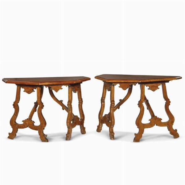 COPPIA DI TAVOLI A MURO, TOSCANA, FINE SECOLO XVII  - Asta Mobili, oggetti d'arte e sculture da collezioni private  - Associazione Nazionale - Case d'Asta italiane