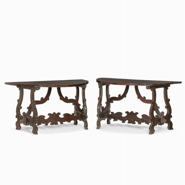 COPPIA DI TAVOLI A MURO, EMILIA, INIZI SECOLO XVIII  - Asta Mobili, oggetti d'arte e sculture da collezioni private  - Associazione Nazionale - Case d'Asta italiane