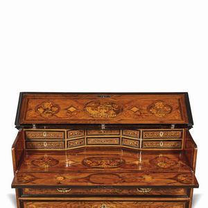 CASSETTONE A RIBALTA, LOMBARDIA, FINE SECOLO XVII  - Asta Mobili, oggetti d'arte e sculture da collezioni private  - Associazione Nazionale - Case d'Asta italiane