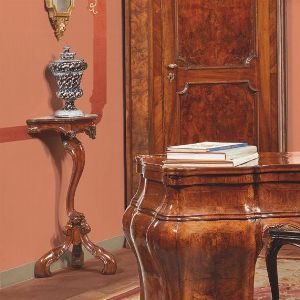 DUE GUERIDON IN STILE VENEZIANO DEL SECOLO XVIII  - Asta Mobili, oggetti d'arte e sculture da collezioni private  - Associazione Nazionale - Case d'Asta italiane