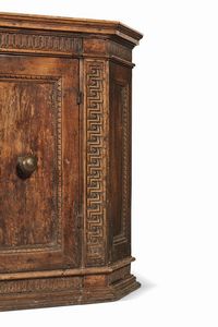 CREDENZA, TOSCANA, SECOLO XVI  - Asta Mobili, oggetti d'arte e sculture da collezioni private  - Associazione Nazionale - Case d'Asta italiane