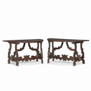 COPPIA DI TAVOLI A MURO, EMILIA, INIZI SECOLO XVIII  - Asta Mobili, oggetti d'arte e sculture da collezioni private  - Associazione Nazionale - Case d'Asta italiane