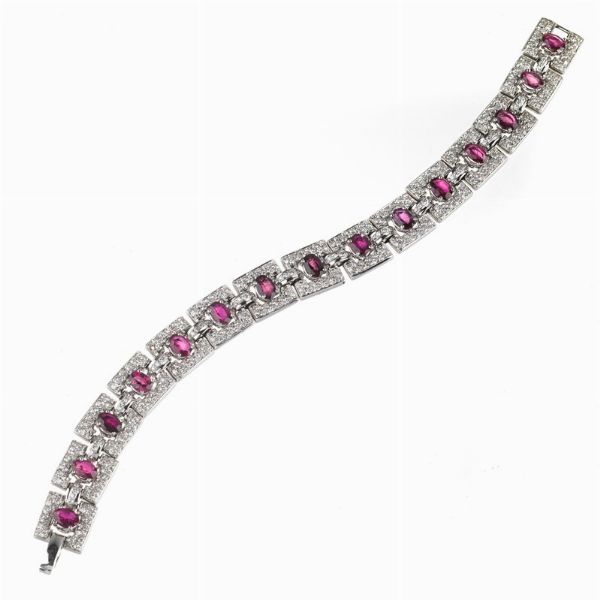 BRACCIALE A CATENA CON ZAFFIRI ROSA E DIAMANTI  - Asta Gioielli - Associazione Nazionale - Case d'Asta italiane