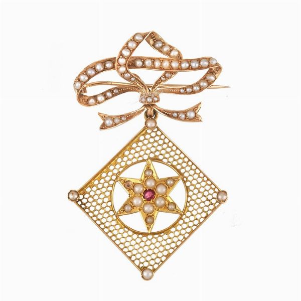 SPILLA A FIOCCO CON PENDENTE  - Asta Gioielli - Associazione Nazionale - Case d'Asta italiane