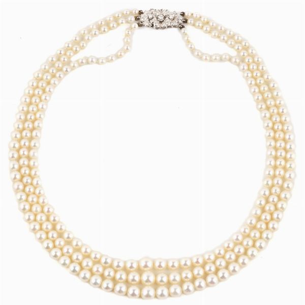COLLANA DI PERLE CON DIAMANTI  - Asta Gioielli - Associazione Nazionale - Case d'Asta italiane