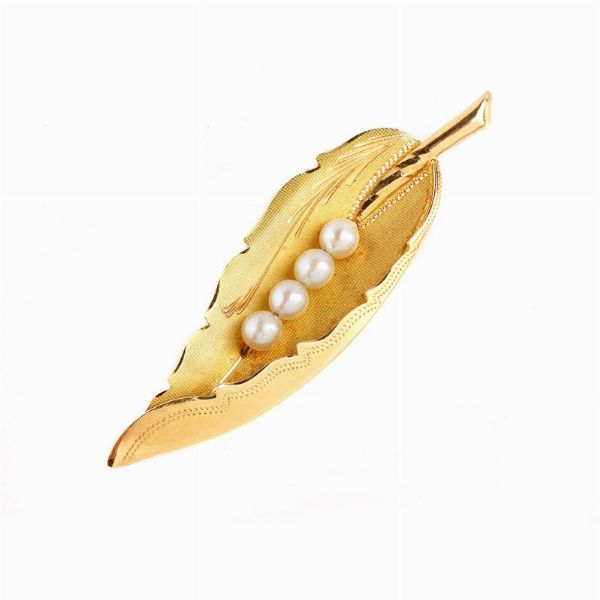 SPILLA A FORMA DI FOGLIA CON PERLE  - Asta Gioielli - Associazione Nazionale - Case d'Asta italiane
