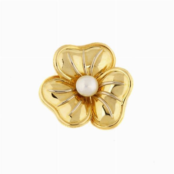 SPILLA A FORMA DI FIORE CON PERLA MABE  - Asta Gioielli - Associazione Nazionale - Case d'Asta italiane