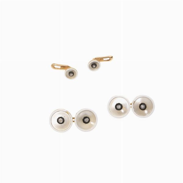 SET DA SPARATO CON MADREPERLA ONICE E DIAMANTI  - Asta Gioielli - Associazione Nazionale - Case d'Asta italiane