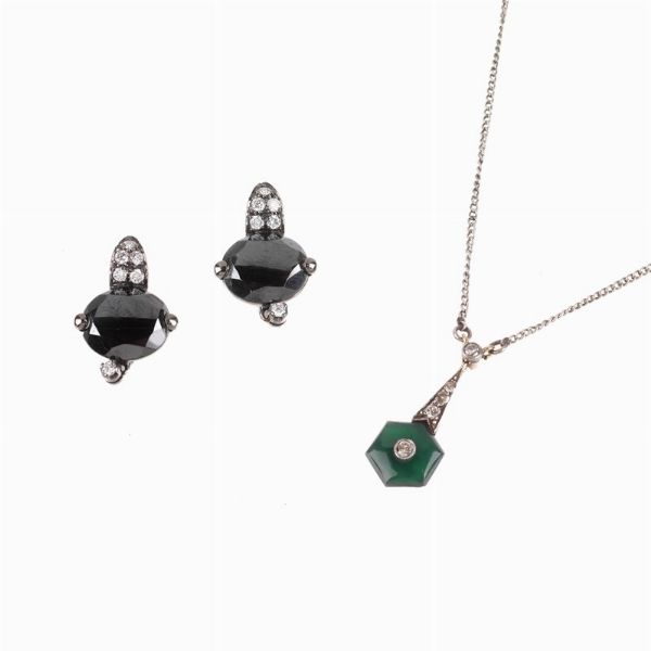 PAIO DI ORECCHINI CON COLLANA  - Asta Gioielli - Associazione Nazionale - Case d'Asta italiane