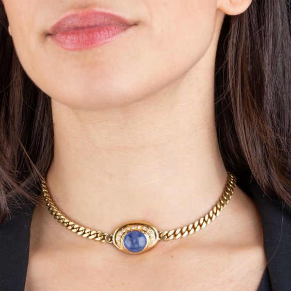 GIROCOLLO CON ZAFFIRO E DIAMANTI  - Asta Gioielli - Associazione Nazionale - Case d'Asta italiane