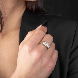 ANELLO CON DIAMANTI  - Asta Gioielli - Associazione Nazionale - Case d'Asta italiane