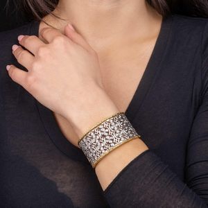 BRACCIALE RIGIDO CON DIAMANTI  - Asta Gioielli - Associazione Nazionale - Case d'Asta italiane