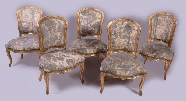Cinque sedie in legno intagliato e dorato  - Asta Parade - Arredi e dipinti antichi  - Associazione Nazionale - Case d'Asta italiane