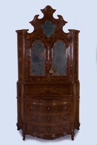 Trumeau listrato a noce e radica con filettatura  - Asta Parade - Arredi e dipinti antichi  - Associazione Nazionale - Case d'Asta italiane